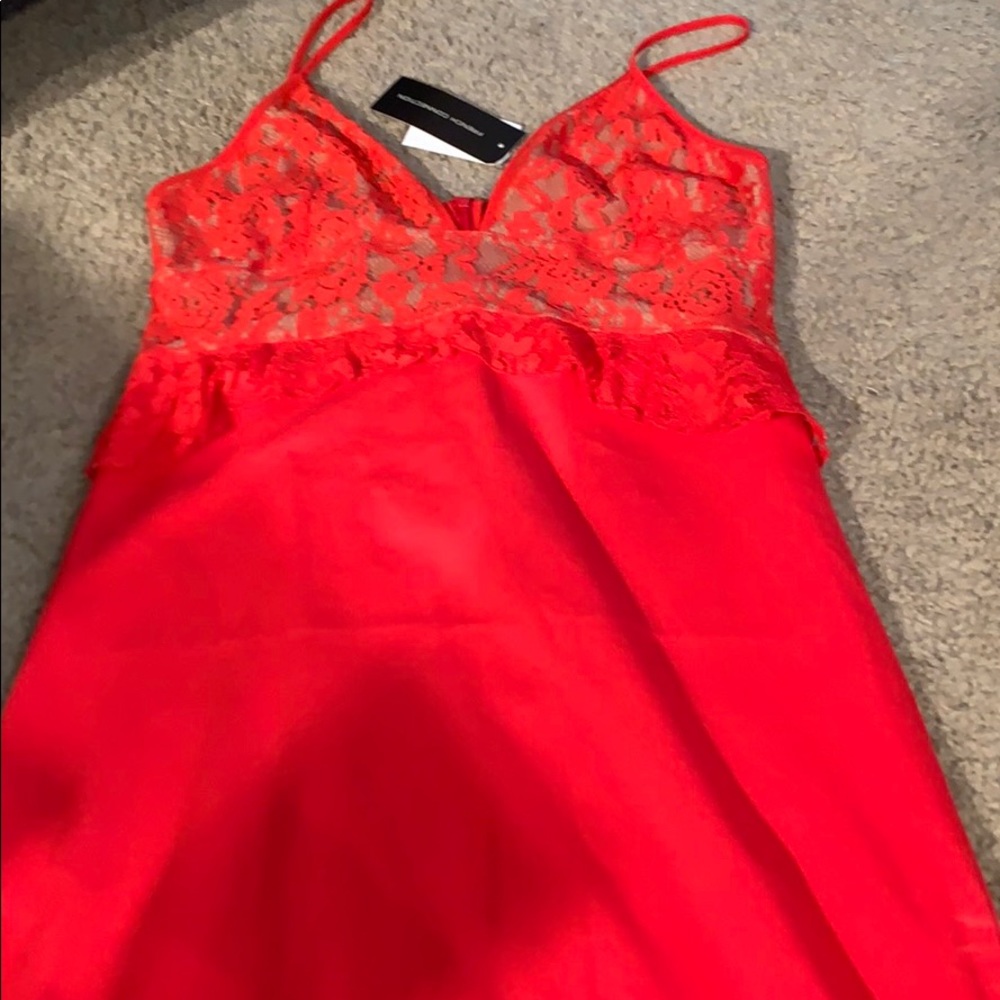 French connection Red lace dress- very sexy- NWT - Picture 3 of 4
